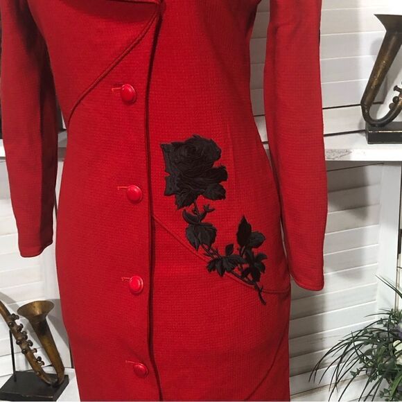 Valentino Vintage Red Blazer Dress Black Roses Size 6 - Picture 6 of 14